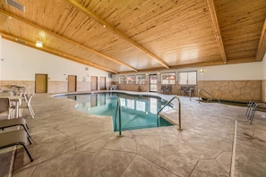 Indoor pool, pool loungers