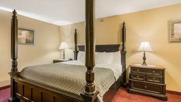 Suite, 1 King Bed, Non Smoking, Jetted Tub | Premium bedding, desk, blackout curtains, iron/ironing board