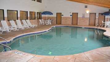 Indoor pool, pool loungers