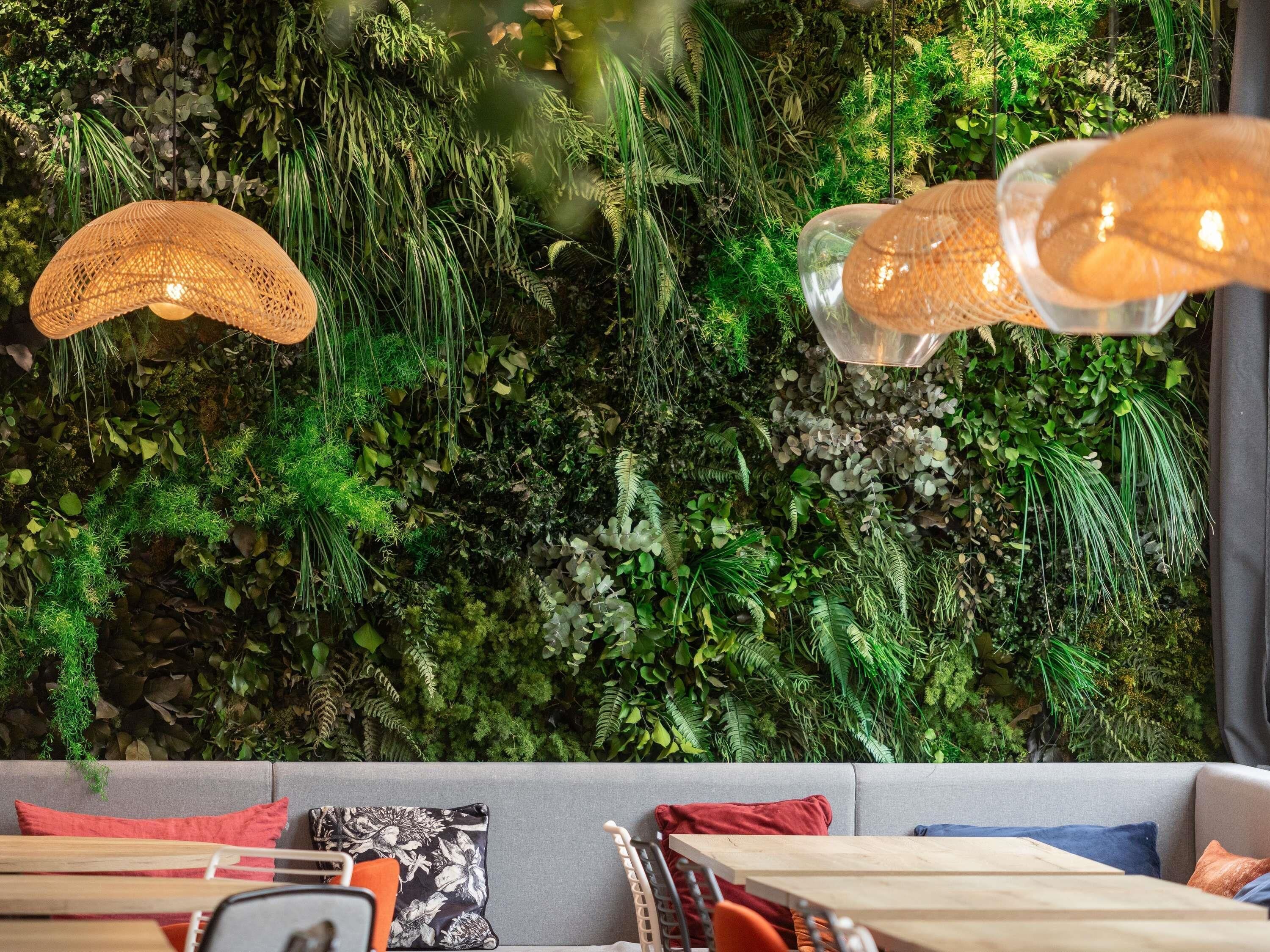 Daily buffet breakfast (EUR 13.90 per person)