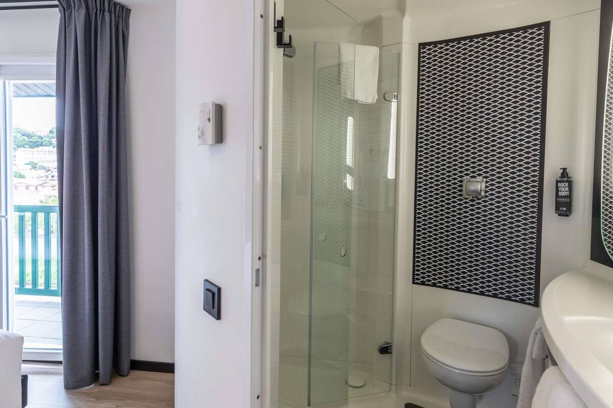 Individuelt design, individuel indretning, skrivebord, lydisolering