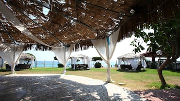Private beach nearby, beach shuttle, sun-loungers, beach umbrellas