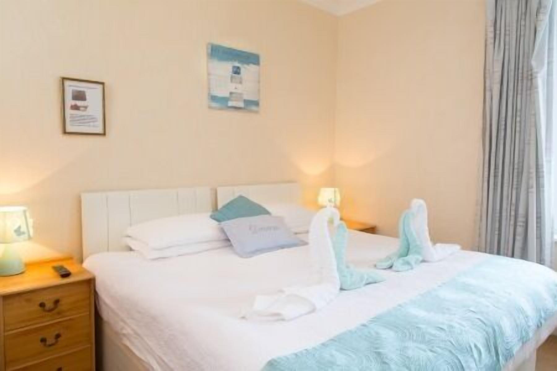 เปล/เตียงเด็กอ่อน (ฟรี), ผ้าปูที่นอน