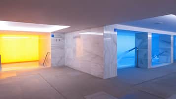 Un sauna, una bañera de hidromasaje, tratamientos corporales