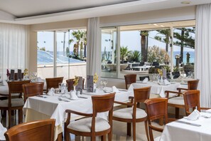 Frokost, lunsj og middag serveres