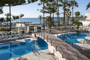 Indoor pool, 2 outdoor pools, pool umbrellas, sun loungers