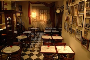 Bar (en la propiedad)