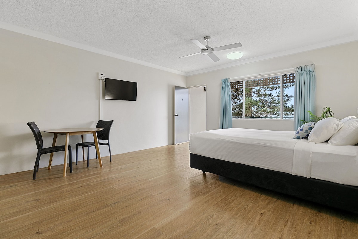 Camera, 1 letto king | Lenzuola