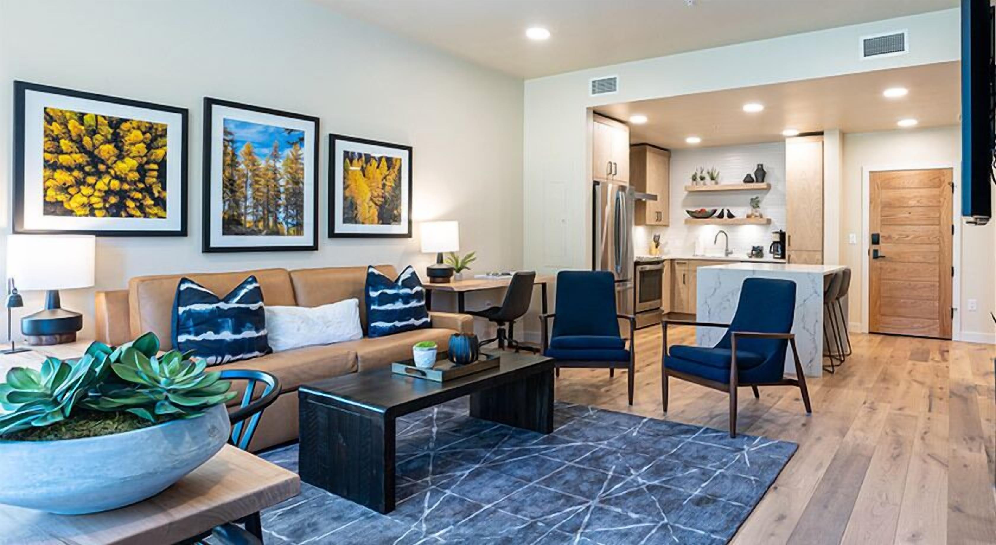 Caja de seguridad en la habitación y decoración personalizada 