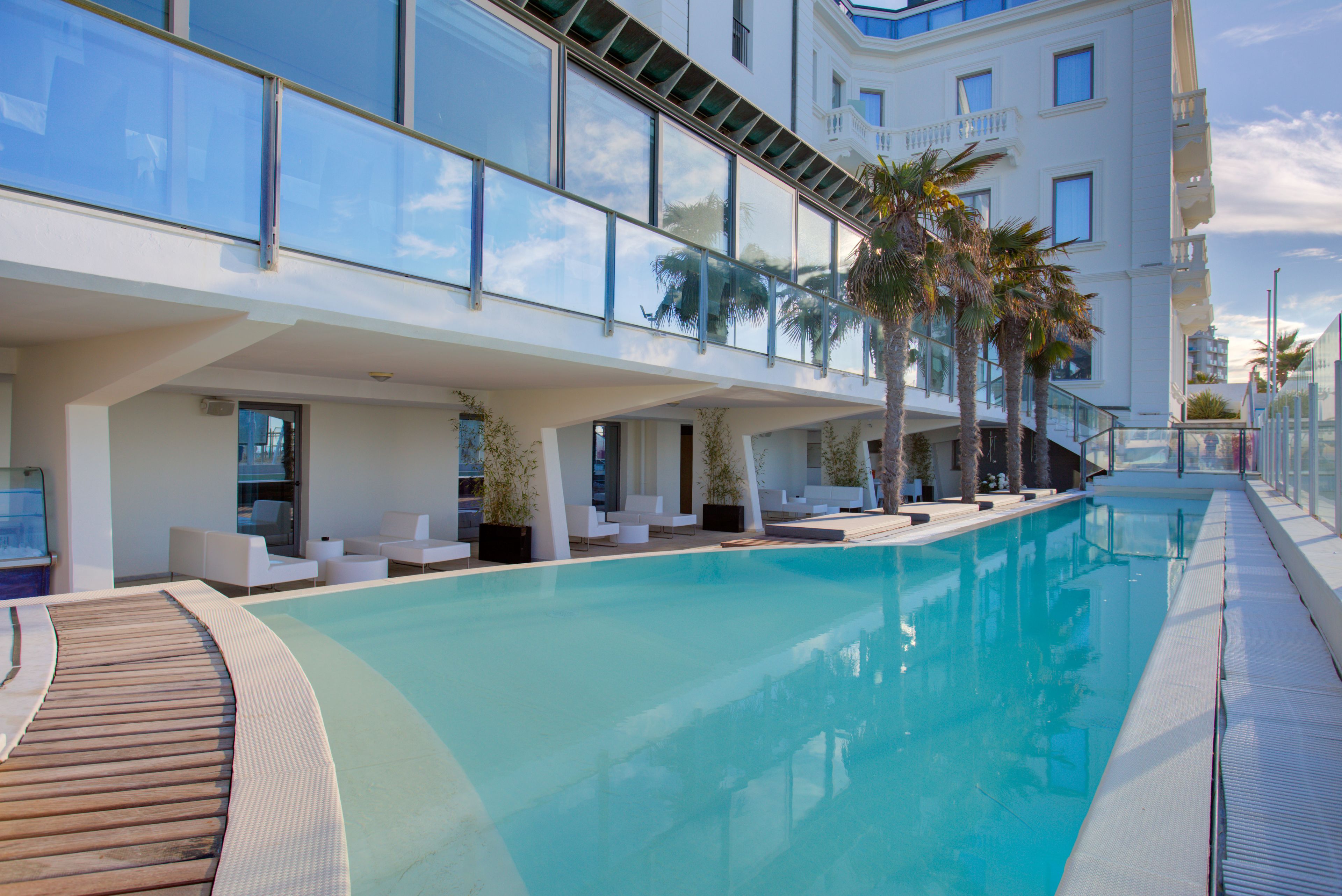 outdoor pool, pool loungers