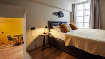 Phòng dành cho gia đình | 1 phòng ngủ, minibar, két bảo mật tại phòng, màn/rèm cản sáng