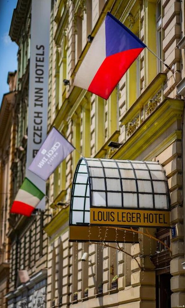 The Louis LeGer Hotel sign with flags of Czech Republic, Italy, and France. - Hotel Louis Leger - Czech Leading Hotels (Prague)