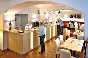 Restaurant - Hotel Louis Leger - Czech Leading Hotels (Prague)