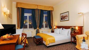 Minibar, in-room safe, individually furnished, desk
