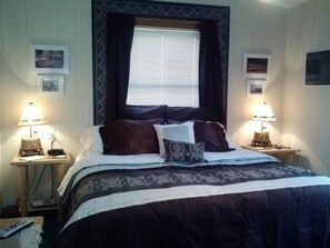 Room, Non Smoking, Private Bathroom (Lewis and Clark) | Individually decorated, individually furnished, desk, free WiFi - Bitterroot River B&B (Stevensville)