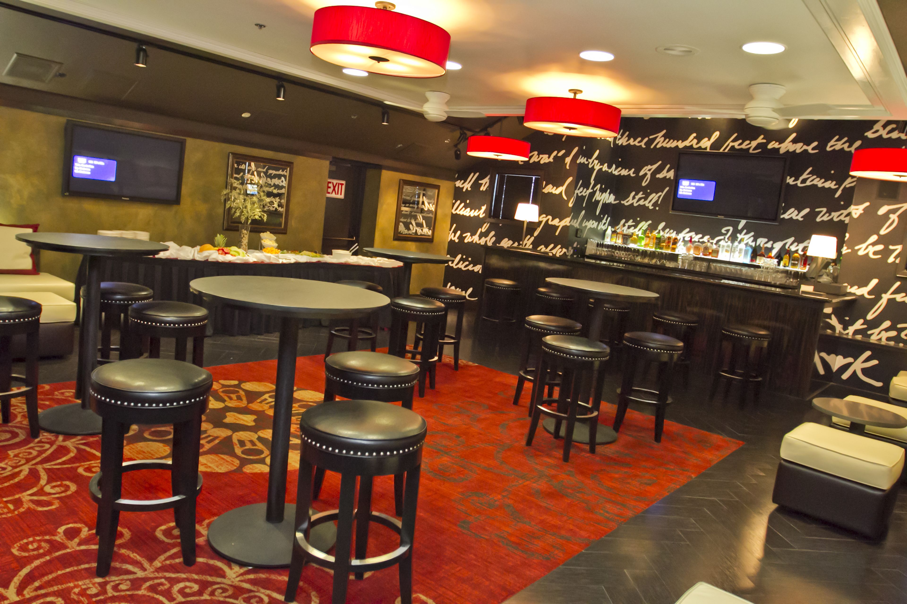 2 bars/lounges, sports bar