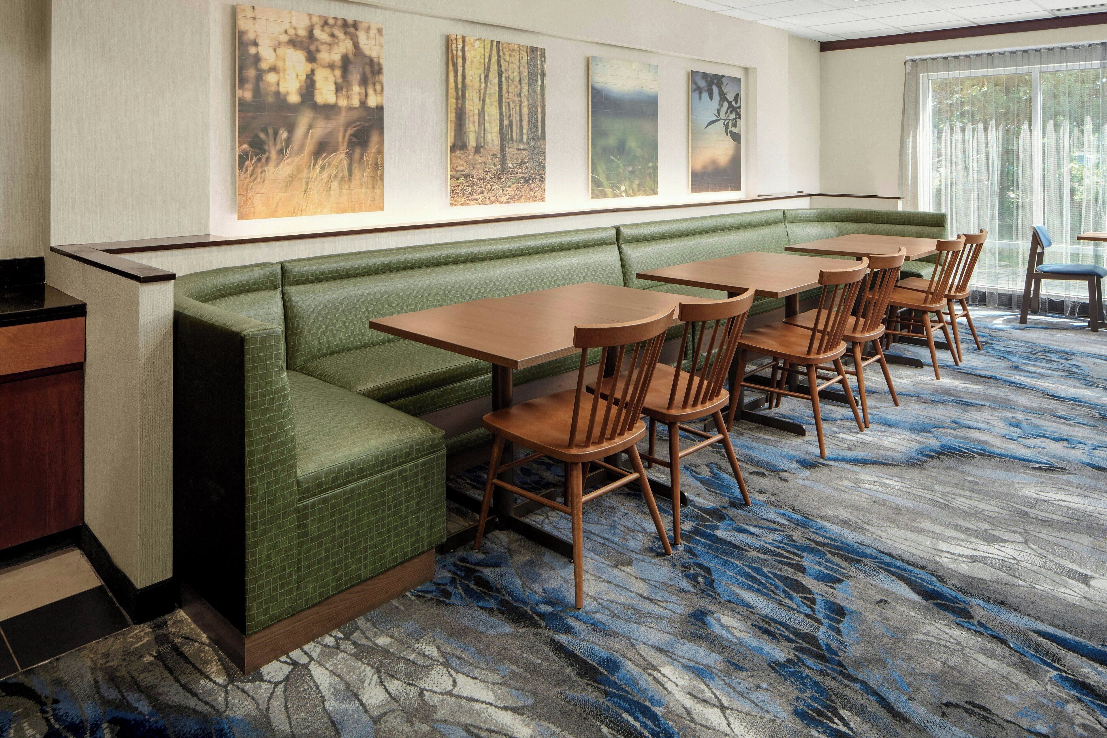 free daily continental breakfast