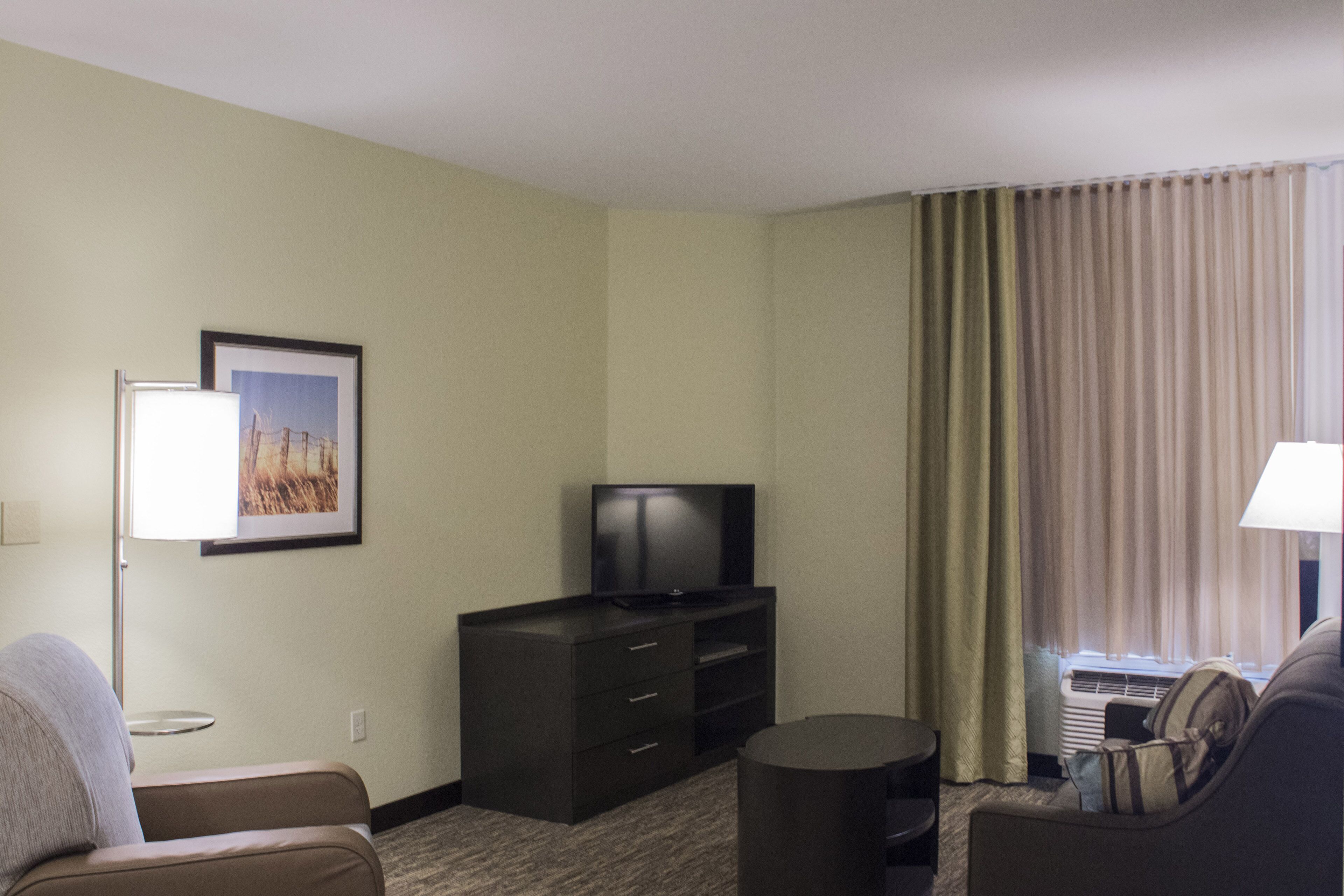 suite, 1 bedroom, accessible (communication accessible) | 1 bedroom, desk, laptop workspace, soundproofing