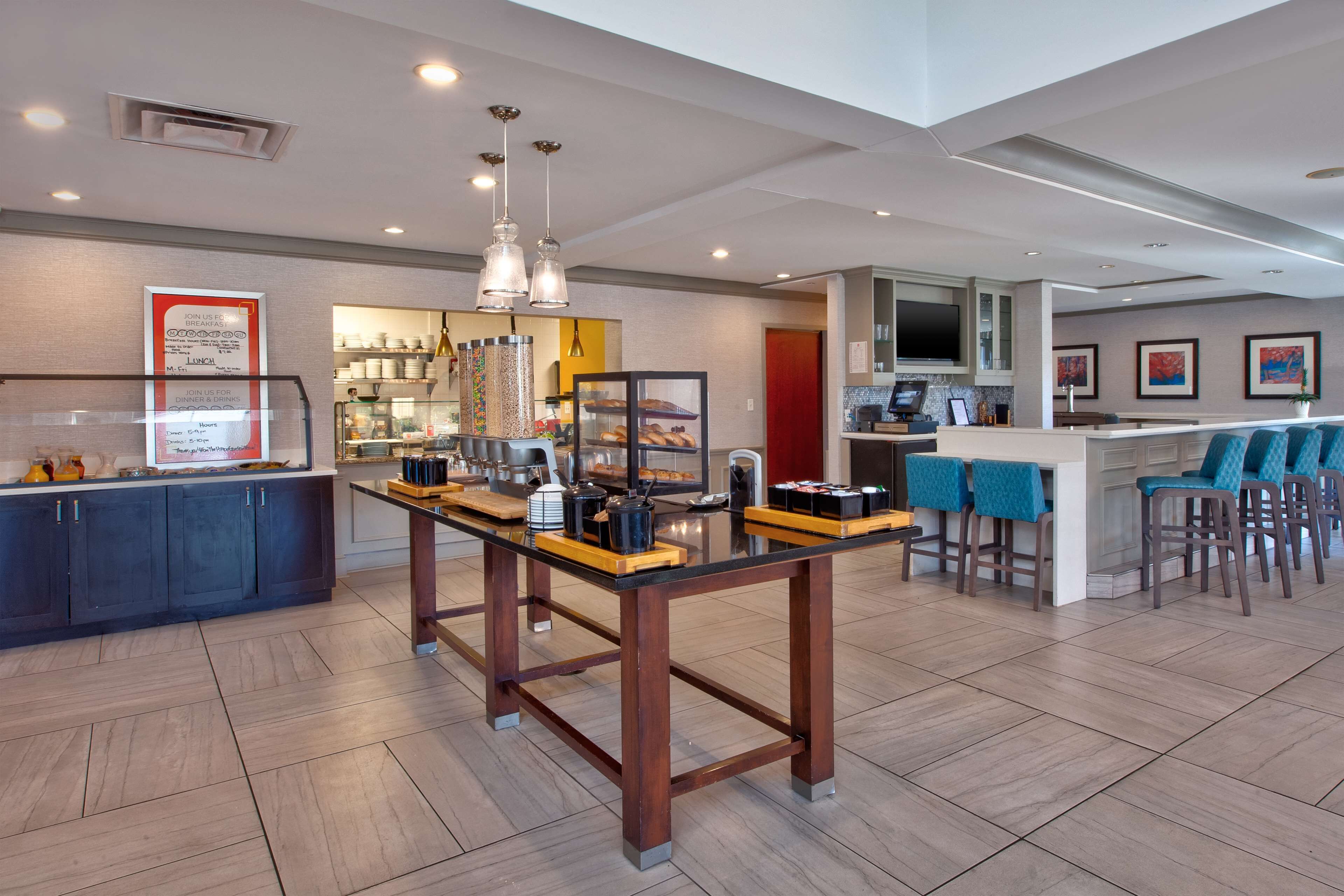 daily cooked-to-order breakfast for a fee