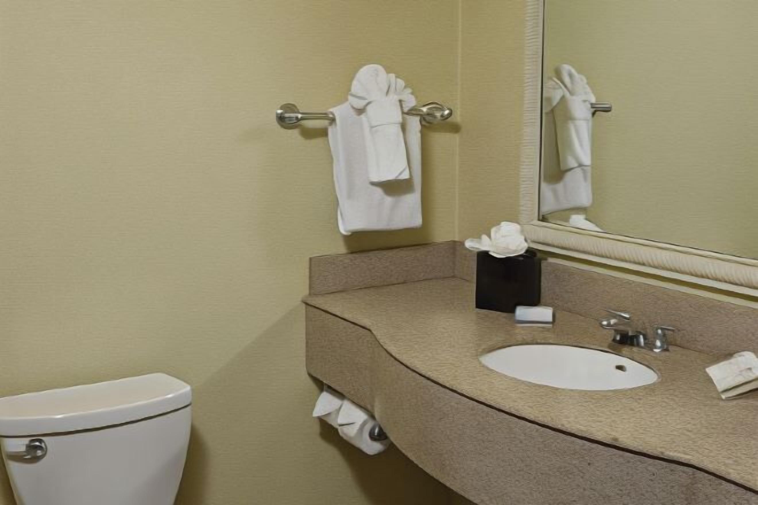 Phòng tắm | Đồ dùng nhà tắm miễn phí, máy sấy tóc, áo choàng tắm, khăn tắm 