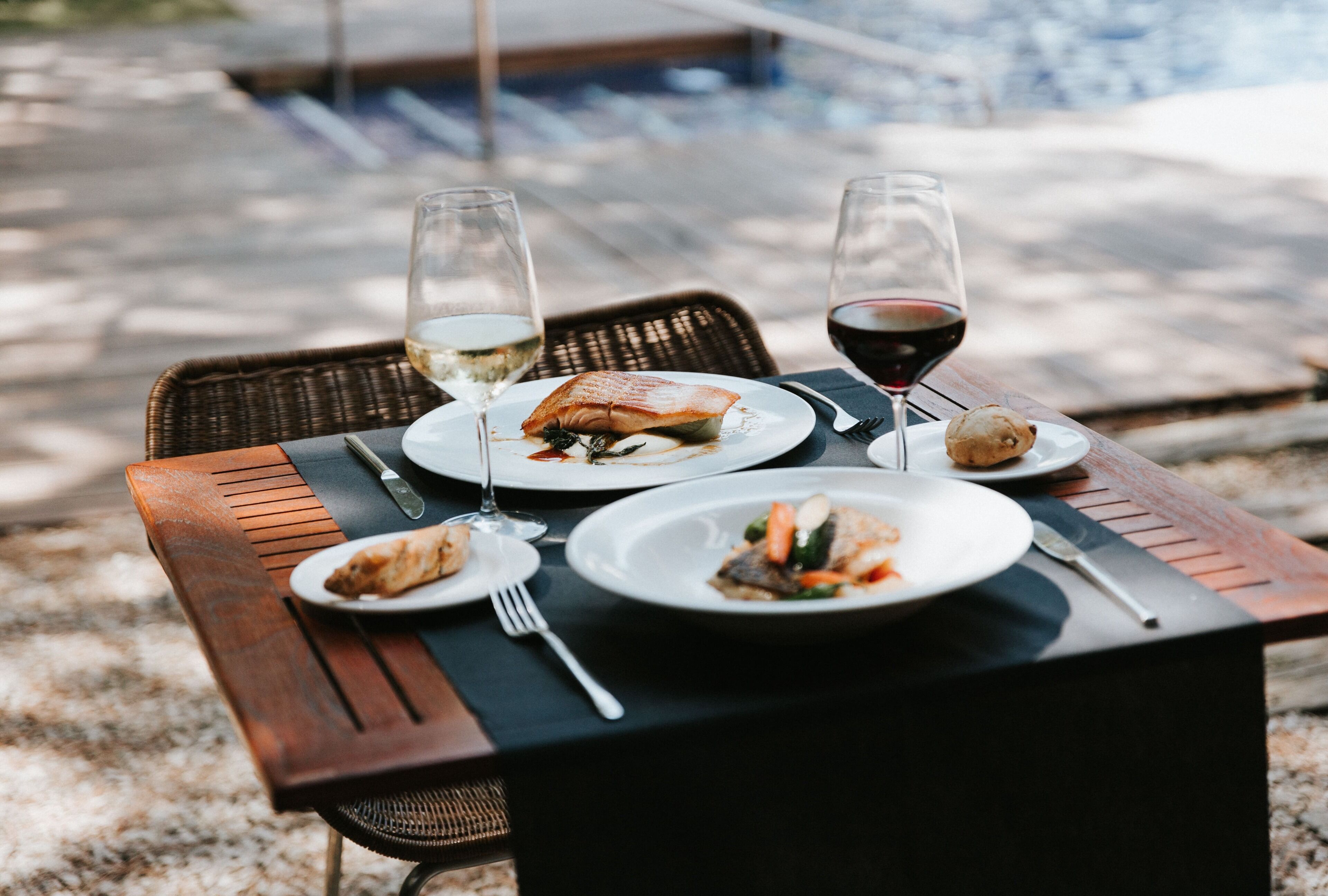 lunch and dinner served, pool views