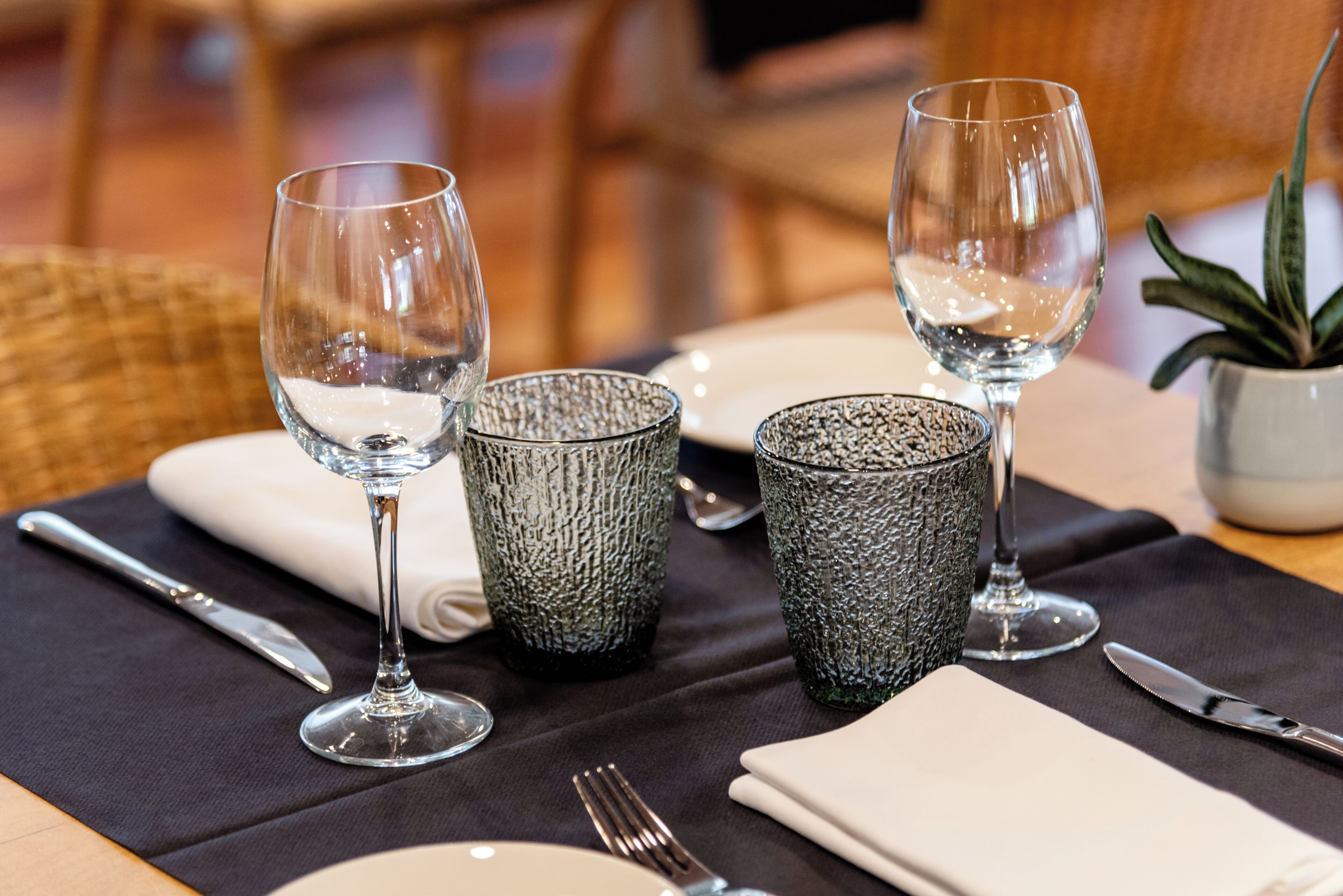 lunch and dinner served, pool views