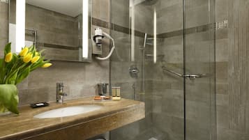 Chambre Ăconomique, accessible aux personnes Ă mobilitĂ© rĂ©duite | Salle de bain