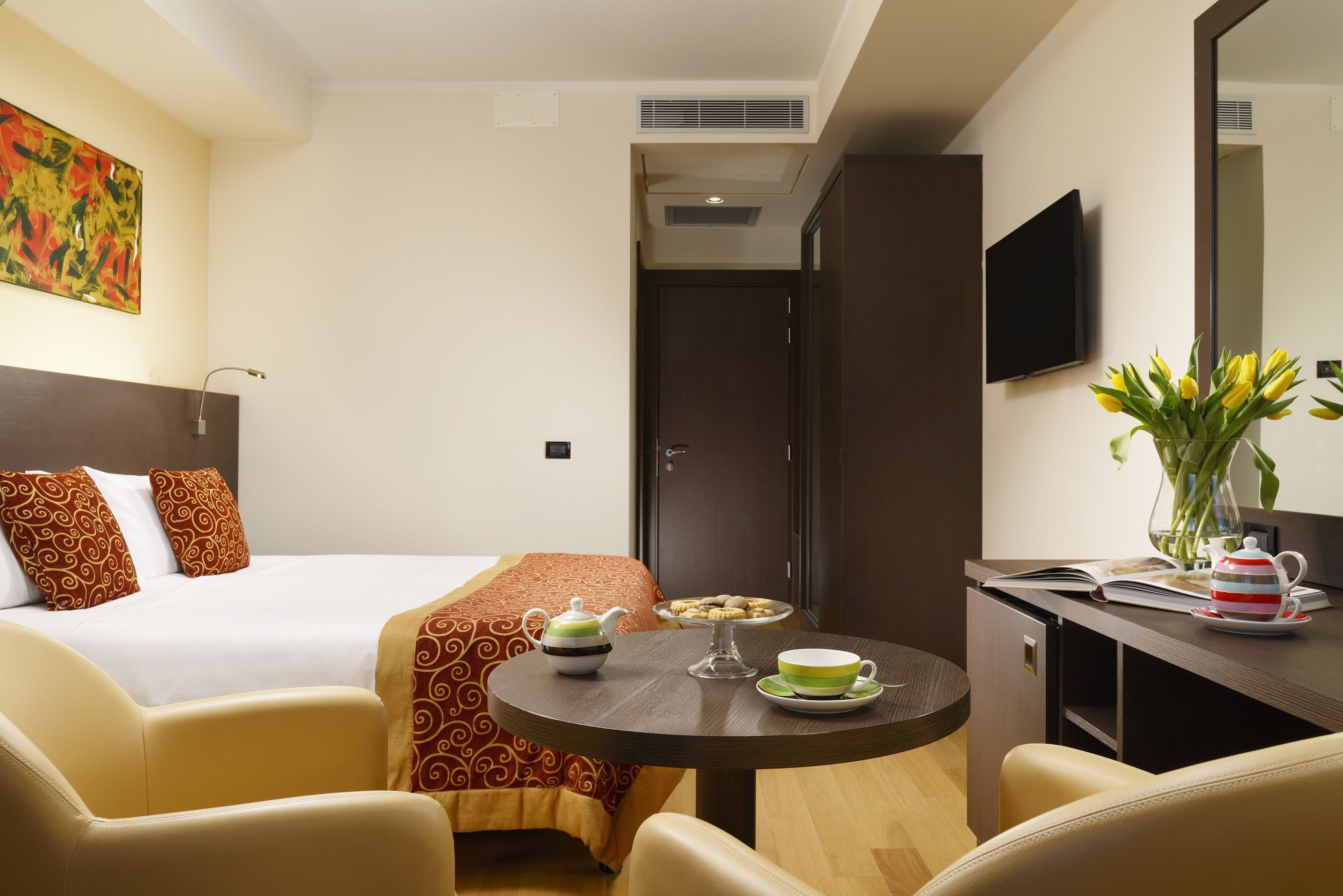 superior room | premium bedding, down duvets, minibar, in-room safe