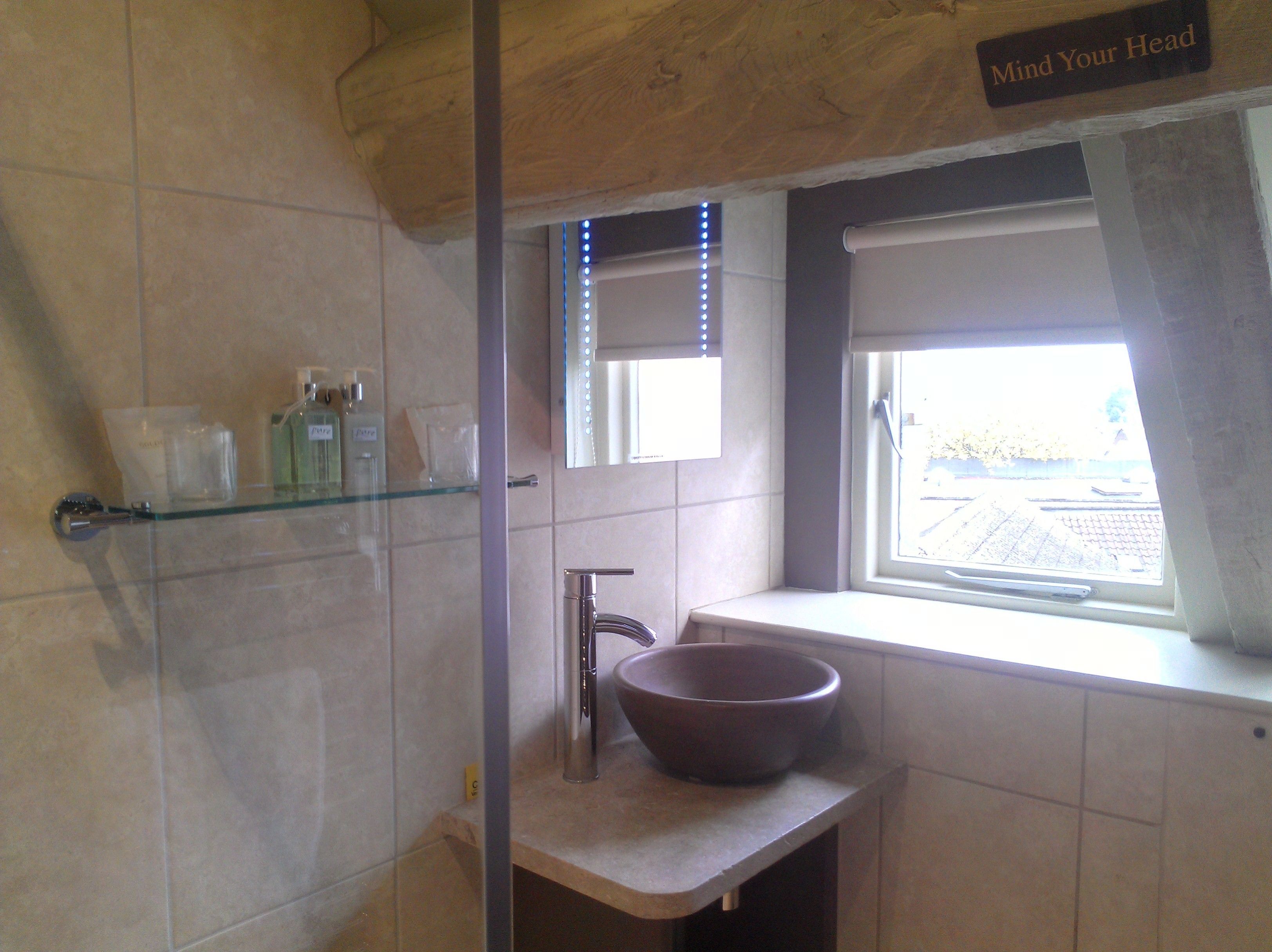 family room | bathroom | free toiletries, hair dryer, towels, soap
