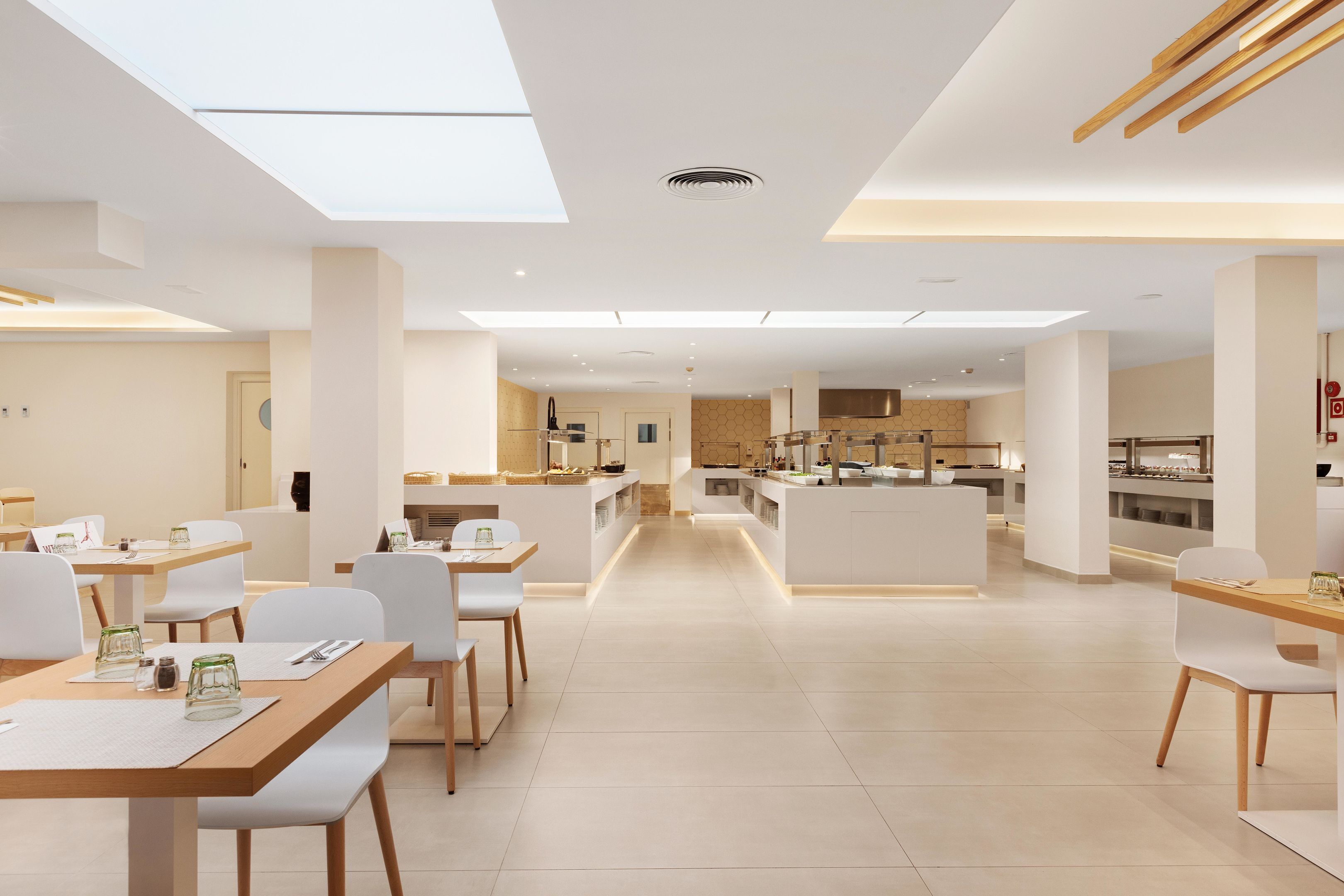 Frühstück und Abendessen