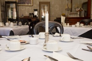 Dining - The Normanhurst Hotel (Sale)