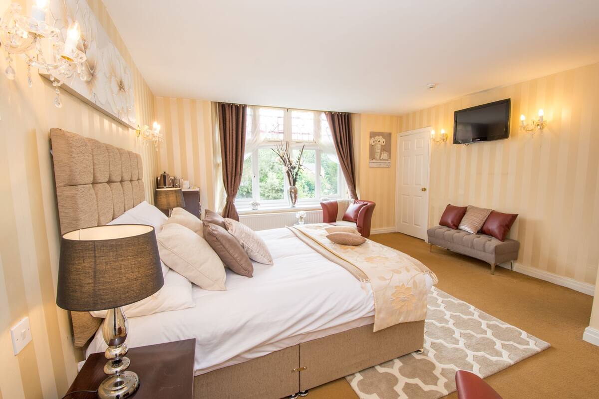 Superior Double Room | WiFi (free), bed sheets