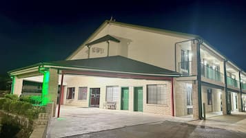 Bagian depan properti