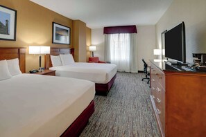 Desk, blackout curtains, iron/ironing board, free cots/infant beds - Drury Inn & Suites Charlotte Northlake (Charlotte)