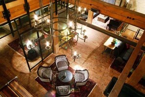 Lobby - The Iron Horse Hotel (Milwaukee)