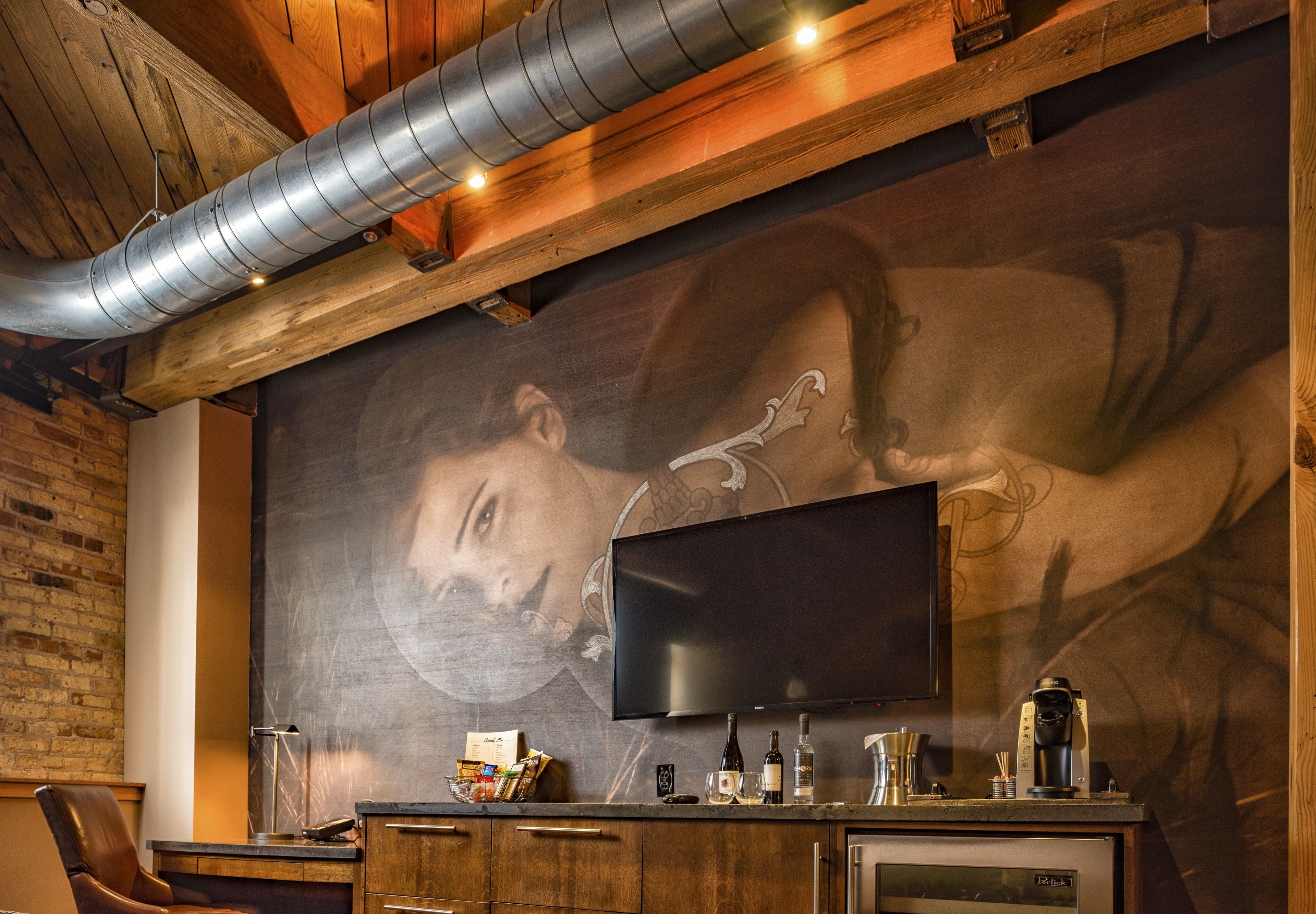 egyptian cotton sheets, premium bedding, pillow-top beds, minibar