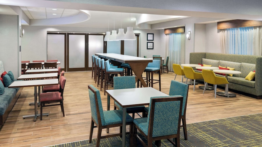 Hampton Inn Petersburg-Southpark Mall