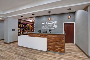 Reception - Hampton Inn & Suites Dallas-DeSoto (DeSoto)