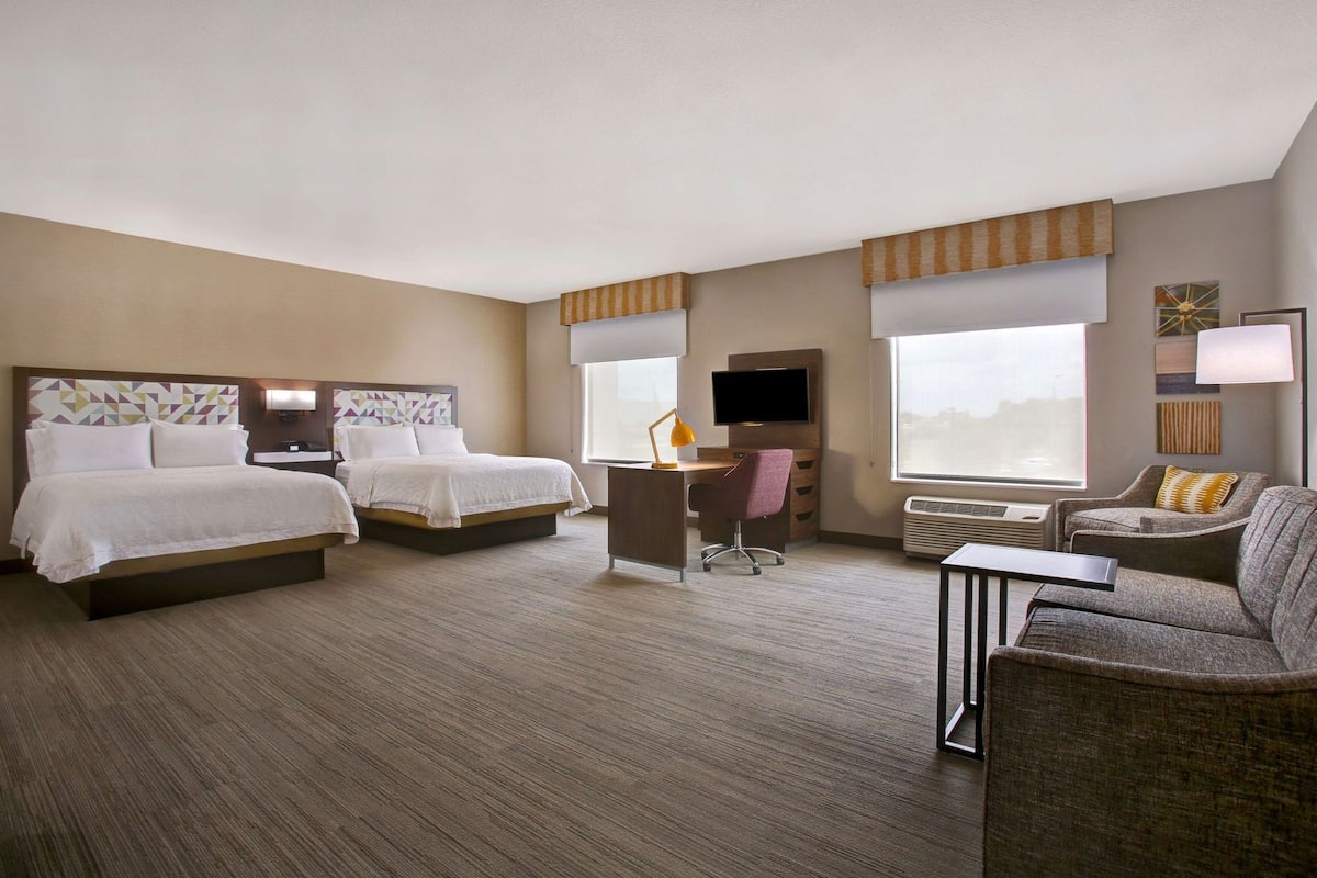 In-room safe, iron/ironing board, free cribs/infant beds, rollaway beds