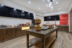 Petit déjeuner buffet compris tous les jours