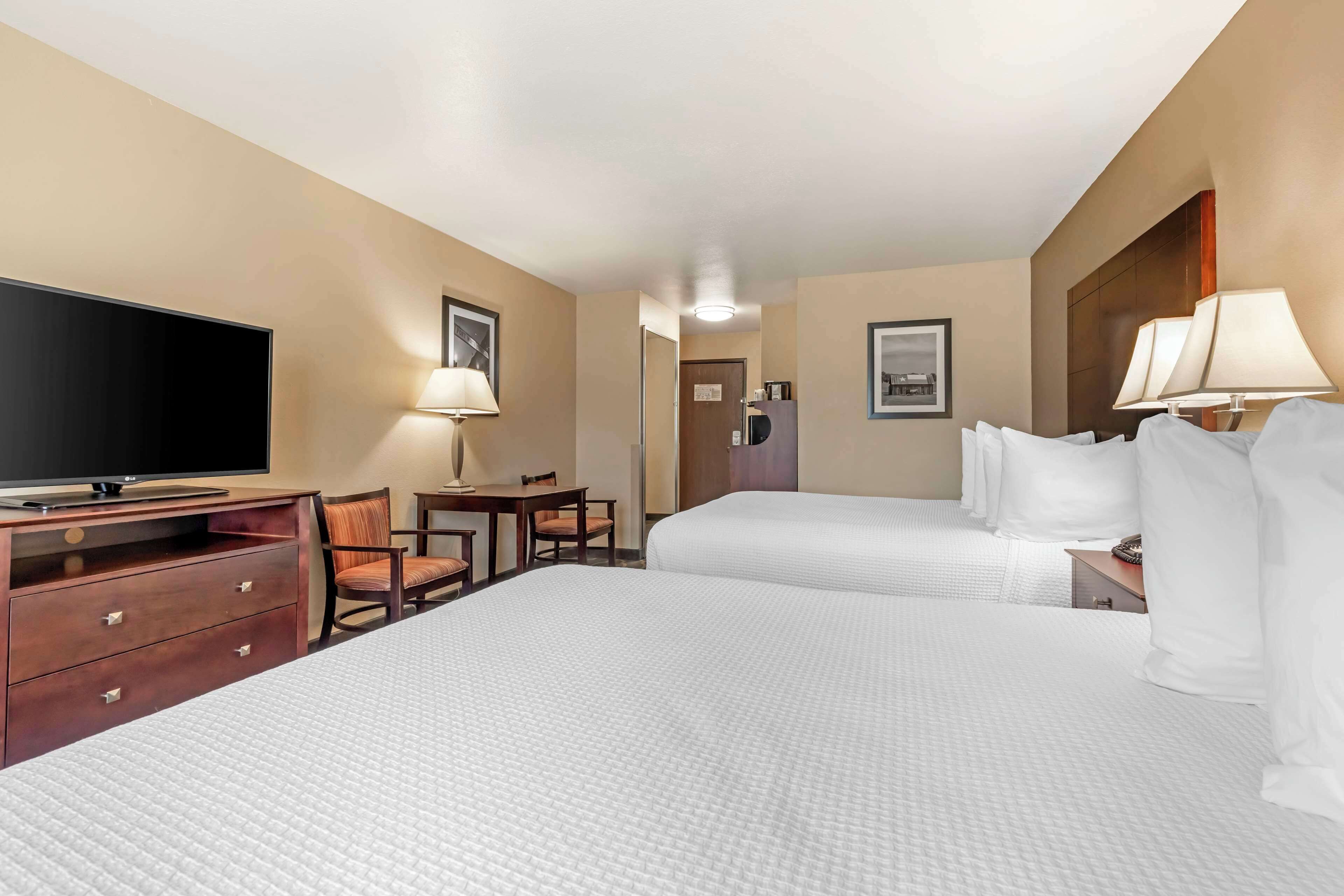 standard room, 2 queen beds, non smoking, refrigerator & microwave | 1 bedroom, pillow-top beds, in-room safe, desk