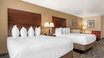 Suite, Multiple Beds, Non Smoking, Refrigerator & Microwave (with Sofabed) | Pillowtop beds, in-room safe, desk, laptop workspace