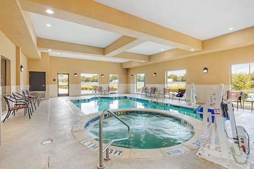 Best Western Plus Burleson Inn & Suites