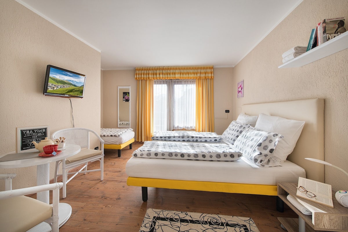 Chambre Triple Confort, balcon | 1 chambre, literie hypoallergénique, couette en duvet d'oie