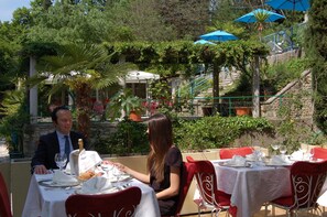 Ristorazione all'aperto