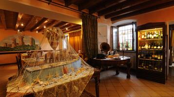 Breakfast, lunch, dinner served; local cuisine, garden views