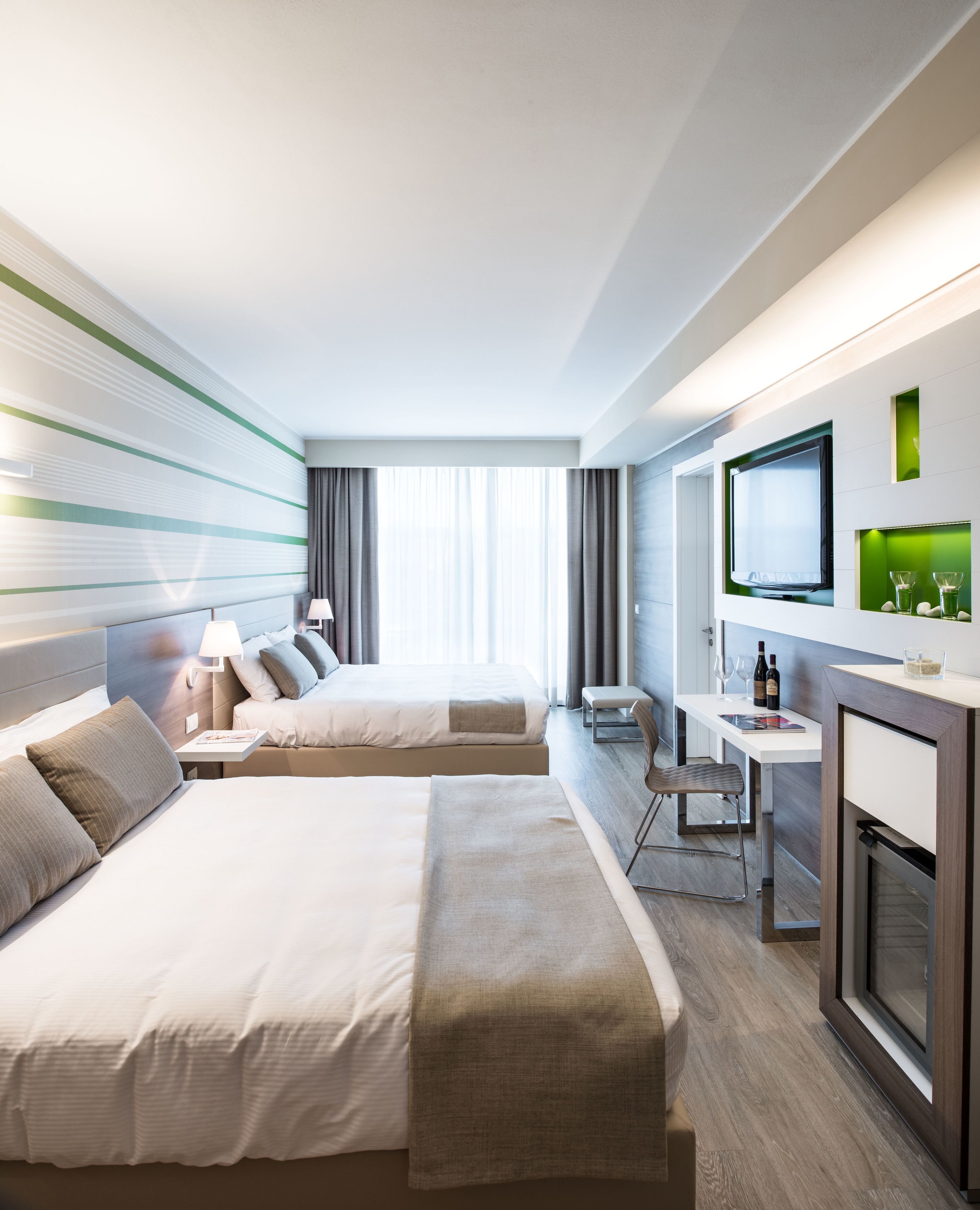 1 bedroom, premium bedding, minibar, in-room safe