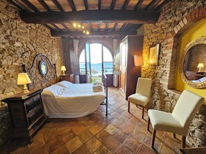 Literie de qualité supérieure, minibar, coffres-forts dans les chambres