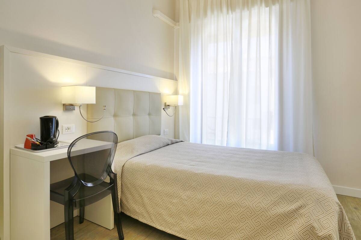 Enkeltværelse | Italienske lagner fra Frette, Select Comfort-senge, minibar