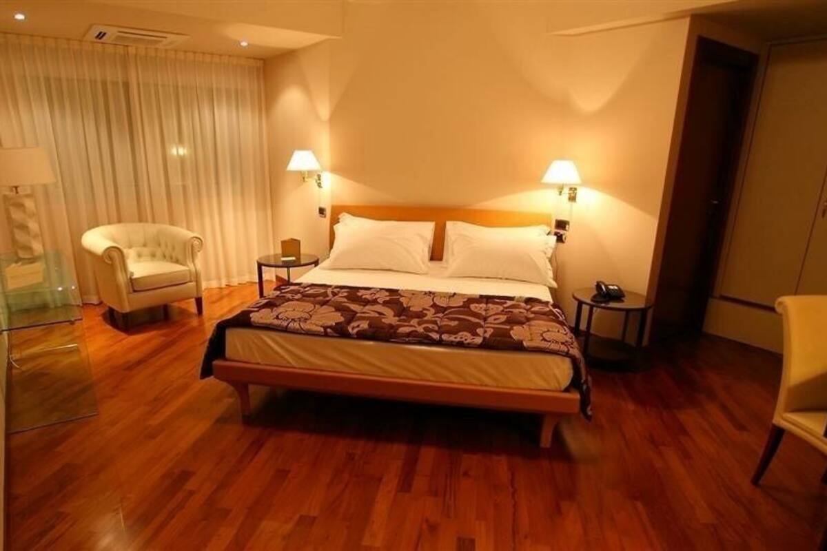deluxe double room | 1 bedroom, egyptian cotton sheets, premium bedding, down duvets